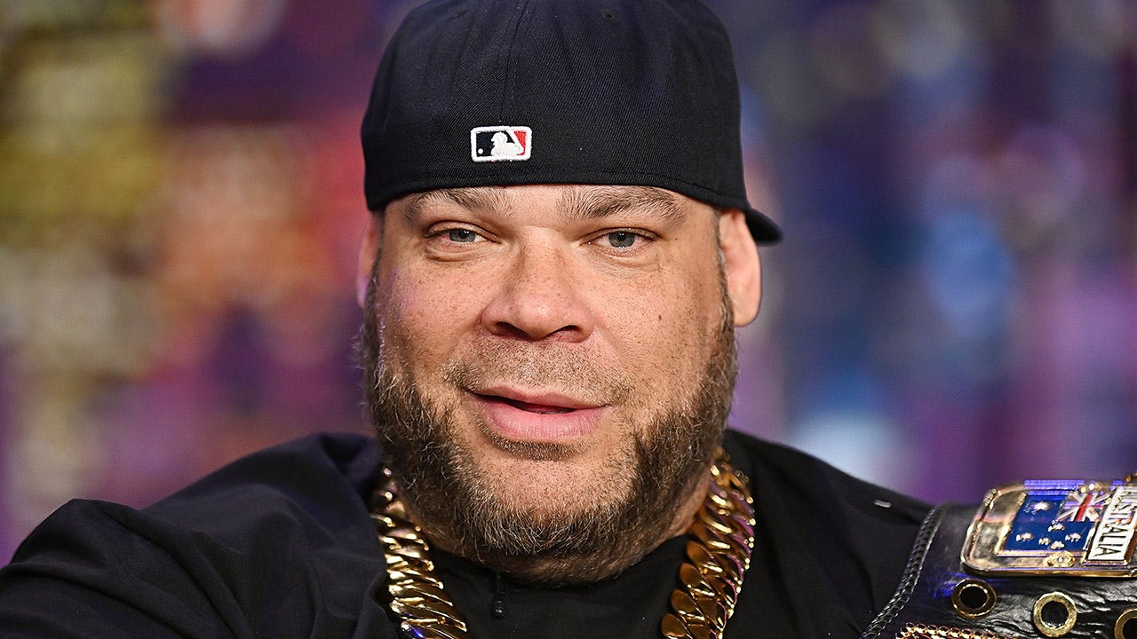 Tyrus to defend NWA championship as pro wrestler attempts to bring community together after mass shooting | Fox News